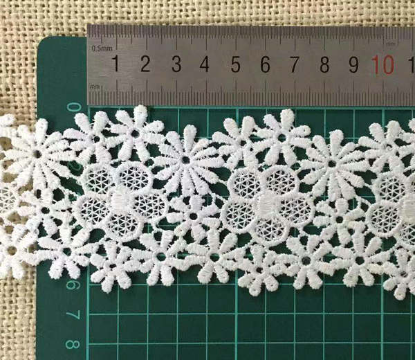 New Arrival Decorative Clothing Sewing Beautiful Braided Sequined Pearl Beaded Lace Trims